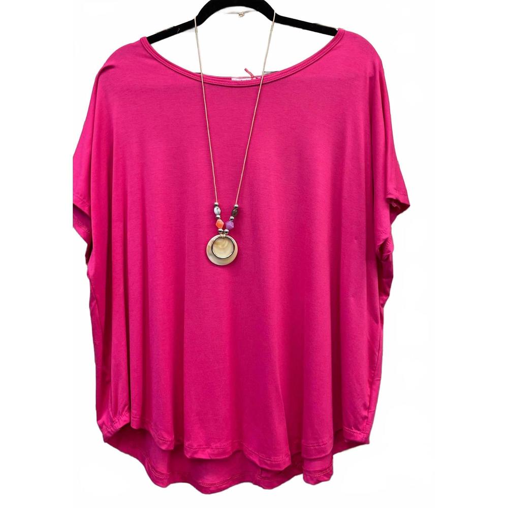 NEW YOLLY woven tee with necklace in hot pink